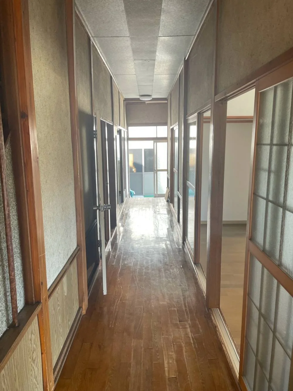 東北町リフォーム 廊下 施工前