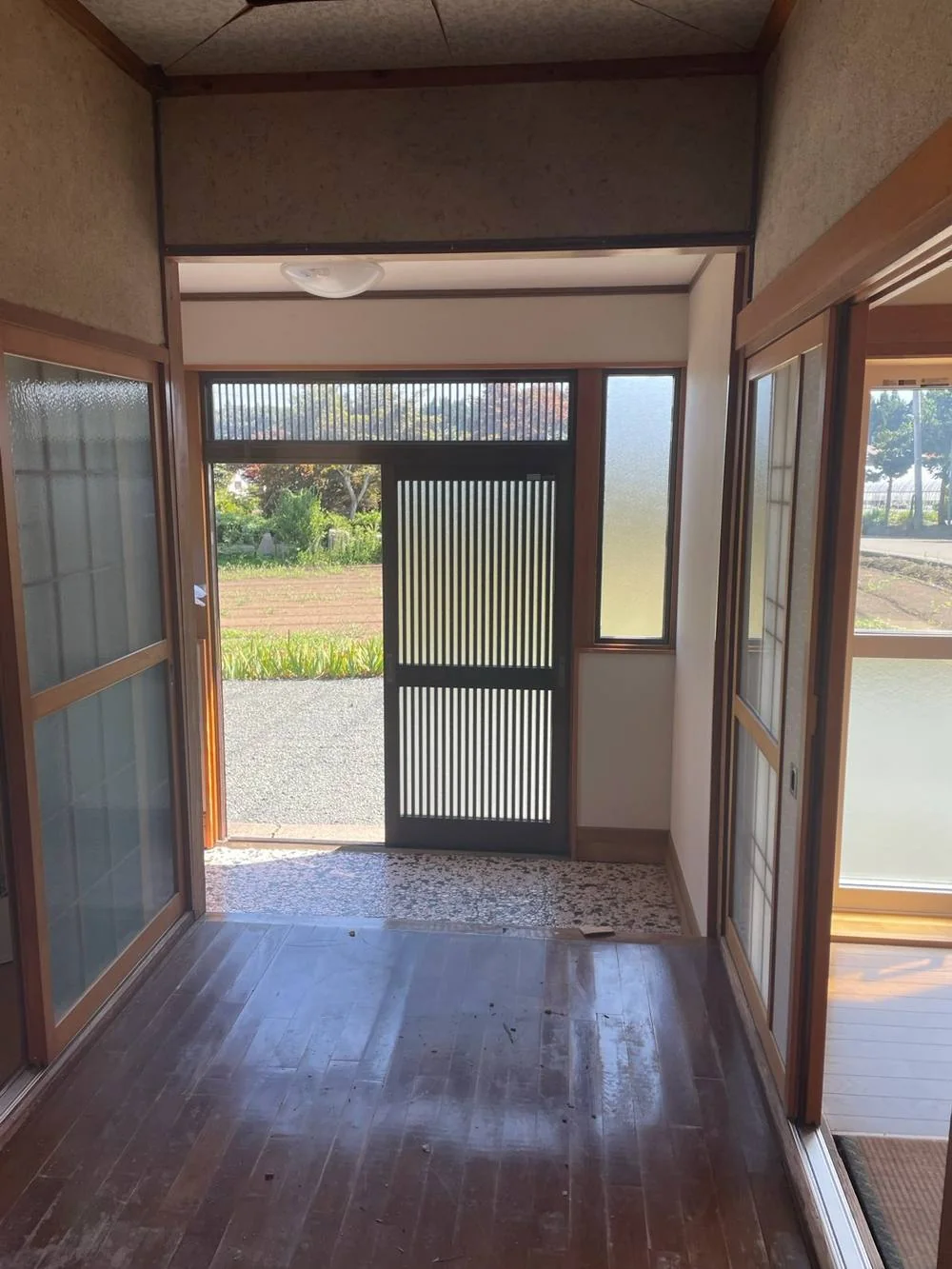 東北町リフォーム 玄関 施工前